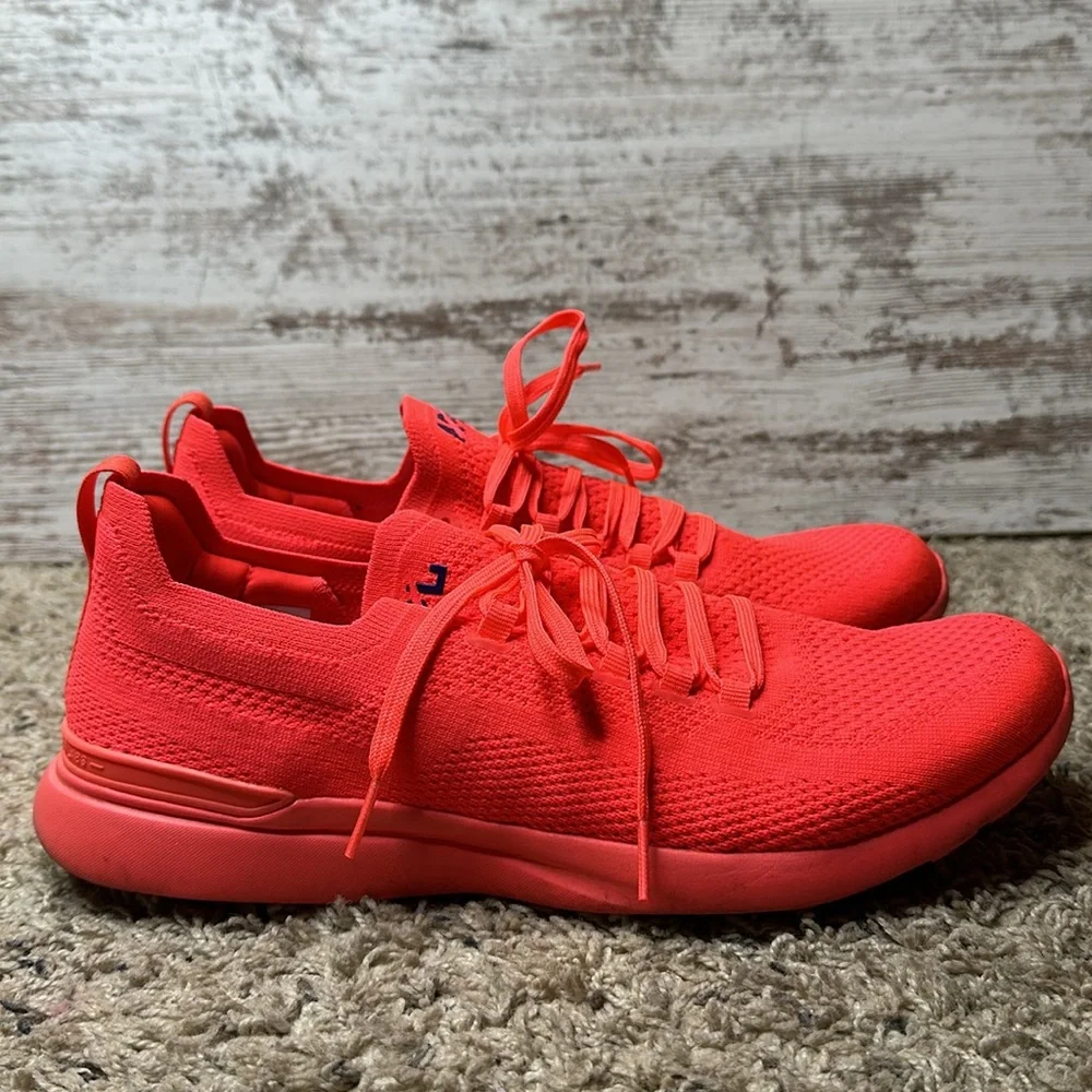 APL ATHLETIC PROPULSION LABS Techloom Breeze Impulse Red & Blue Haze size 11